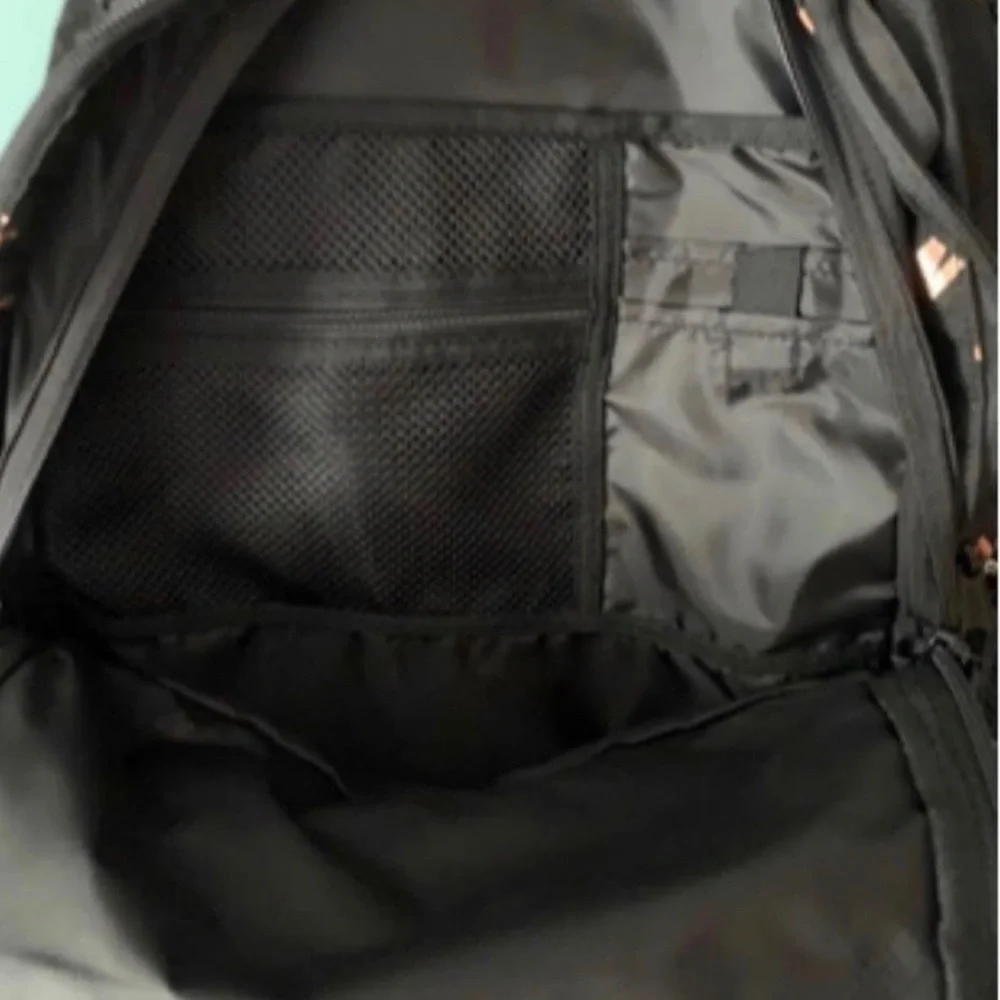 Pink backpack - Picture 3 of 3